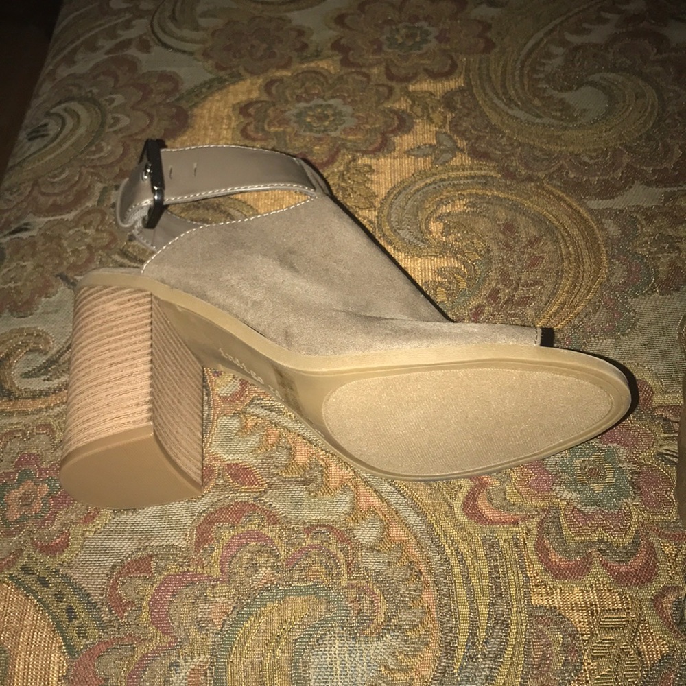 Shoes - Picture 3 of 3